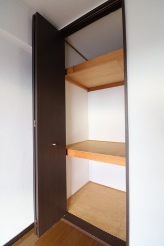 アーバンパレス諏訪野Ⅱの収納