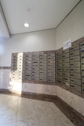アーバンパレス諏訪野Ⅱのその他|郵便ポストエレベーター