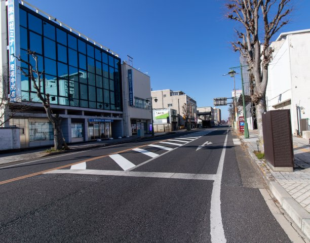 足利市通２丁目の売地の前面道路含む現地写真