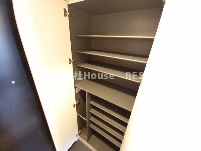 プレサンスKOBEアモーレの収納