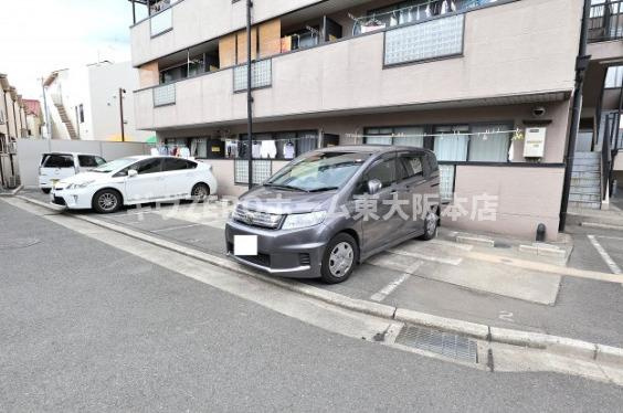 メゾン辻田の駐車場