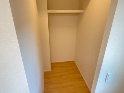 【内装】 | サウザンドリーフ | ウォークインクローゼット