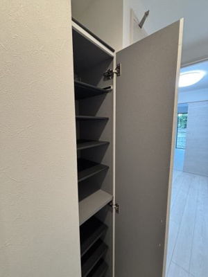 【玄関】 | アーク天台 | 明るい玄関です