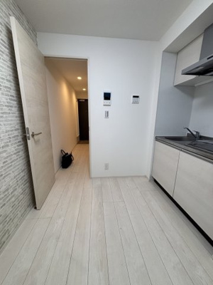 【居間・リビング】 | アーク天台 | こちらのリビングで趣味の時間をお楽しみください