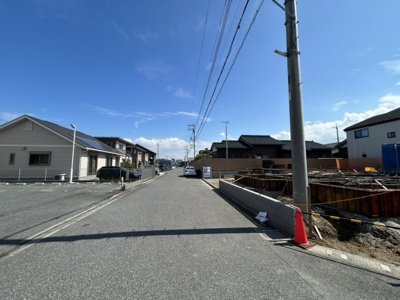 【前面道路含む現地写真】 | ブルーミングガーデン 木更津市金田東4丁目