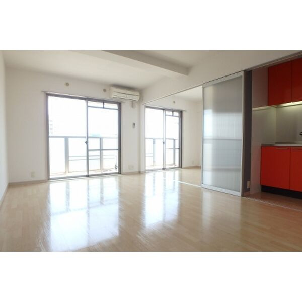 ステラ白木原の居間・リビング