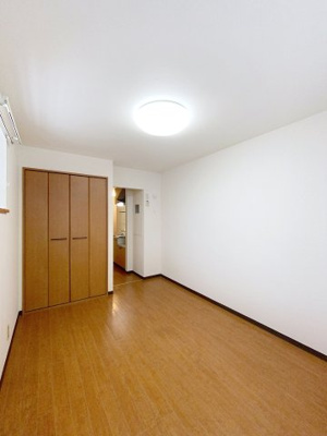 【洋室】 | アルテミチ | ※同建物ほかのお部屋の写真です。