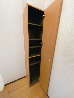 【玄関】 | アルテミチ | ※同建物ほかのお部屋の写真です。