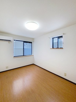 【居間・リビング】 | アルテミチ | ※同建物ほかのお部屋の写真です。