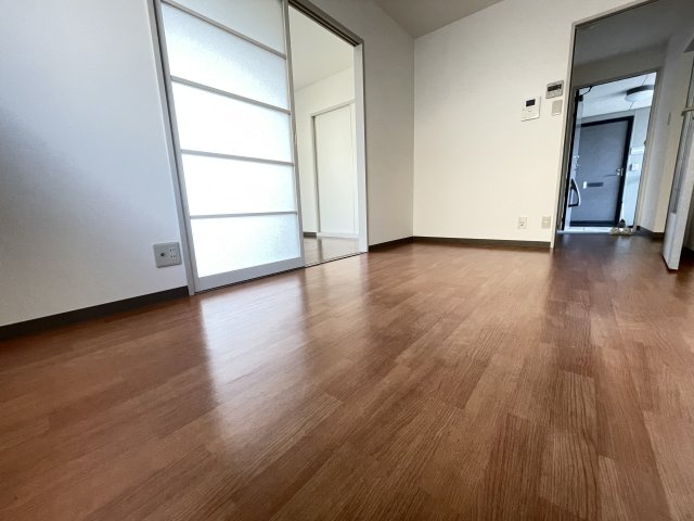 【居間・リビング】 | こちらのリビングで趣味の時間をお楽しみください