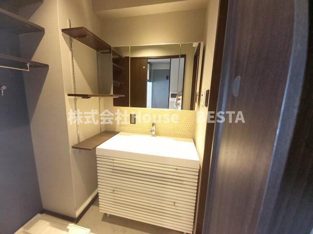 ブエナビスタ神戸駅前の独立洗面台