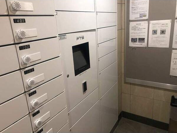 プレサンス　ロジェ　丸の内　CENTRAL　CASAのロビー