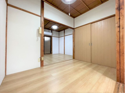 【居間・リビング】 | 紫竹栗栖町貸家 | ※C棟は和室です