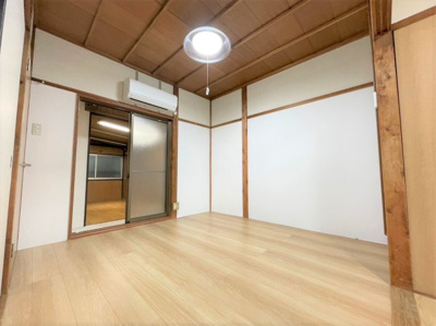 【居間・リビング】 | 紫竹栗栖町貸家 | ※C棟は和室です