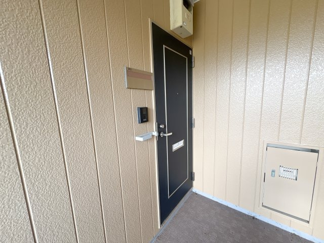 エステートピア学園前の玄関