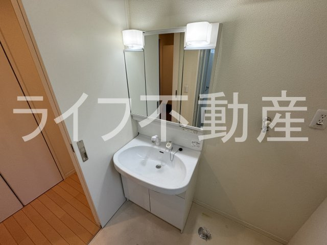 ＭＪハイツ稲田上町の洗面所|使いやすい洗面所です