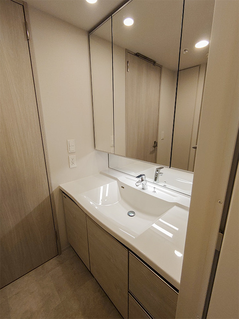 ロイヤルパークス品川の洗面所|※写真は同タイプ住戸です。