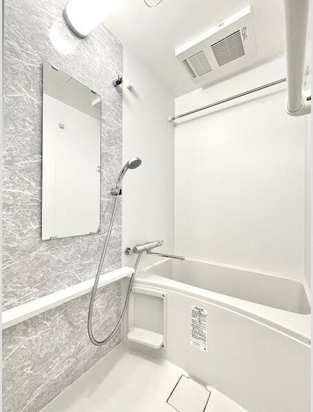 エスリード上前津テルツェの浴室