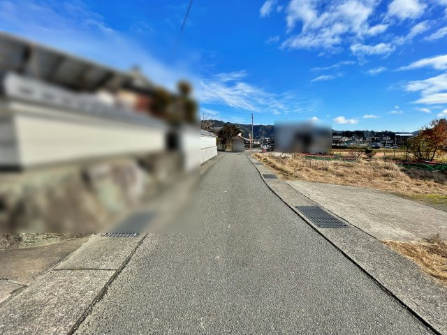 売土地　篠町浄法寺茱萸谷の前面道路含む現地写真