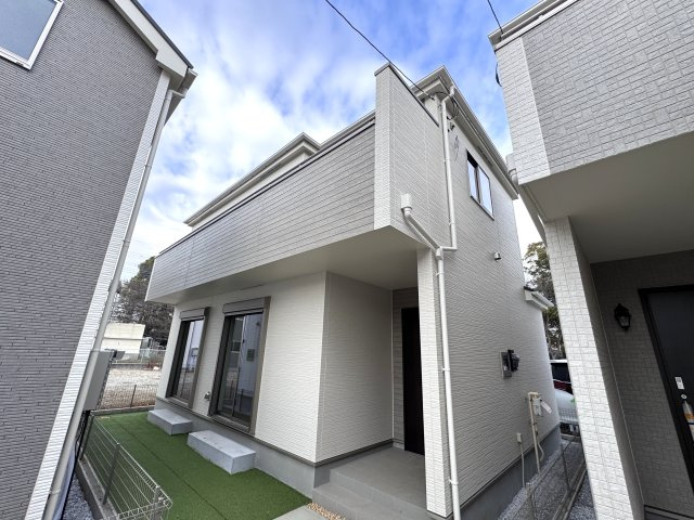 松戸市六高台３丁目新築戸建【六実第三小学校：2分】の外観|B号棟外観・1月13日撮影・もうすぐ完成！