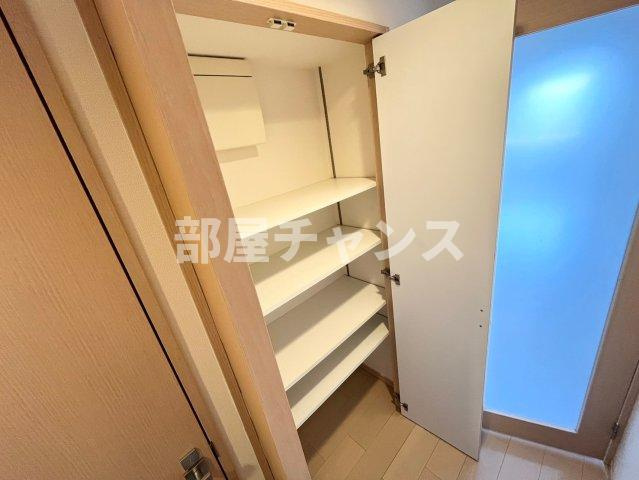 ドゥーエ大須の収納