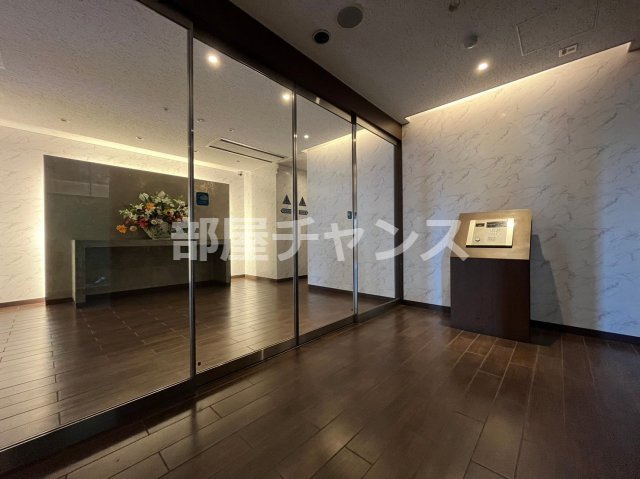 ドゥーエ大須のエントランス