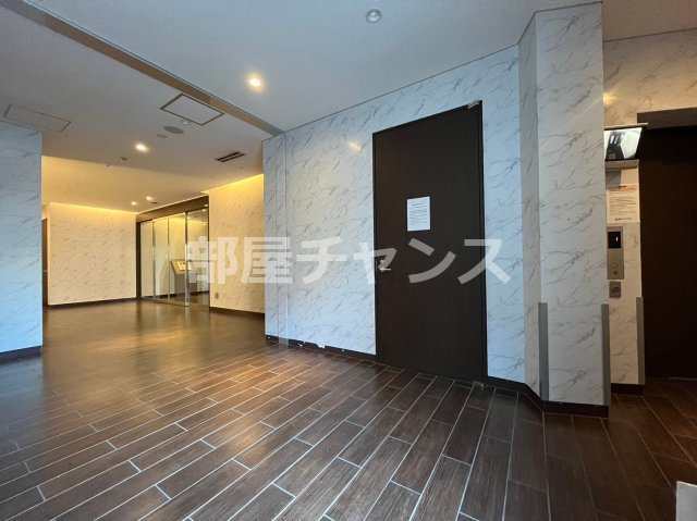 ドゥーエ大須のロビー