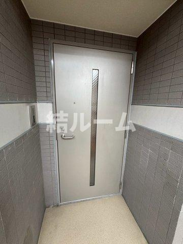 板橋区赤塚２丁目の賃貸マンションの玄関