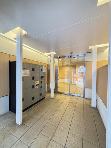 エステムコート新神戸エリタージュのエントランス