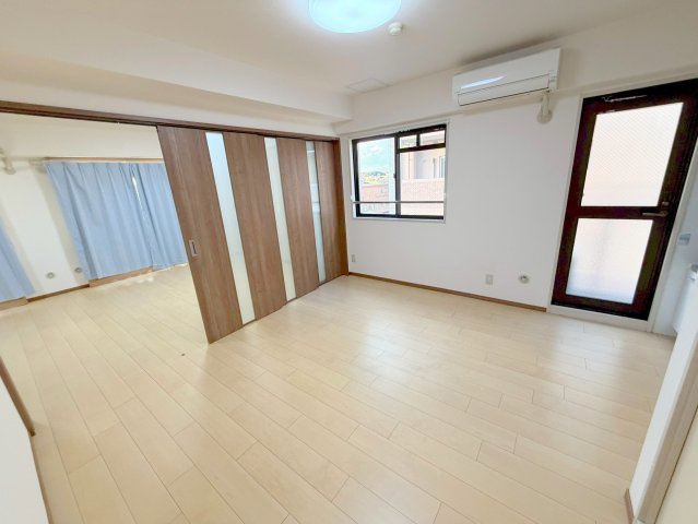 リバーサホ萬の居間・リビング