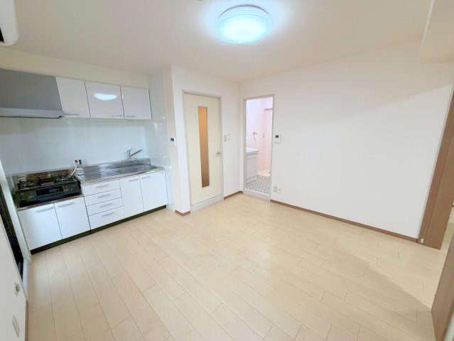 リバーサホ萬の居間・リビング