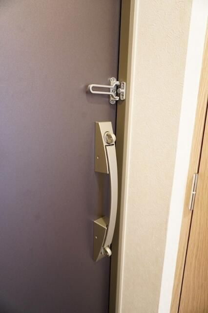 ルーブル西高島平の玄関