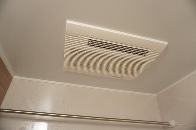 ルーブル西高島平の浴室