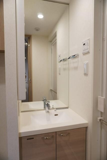 ルーブル西高島平の洗面所