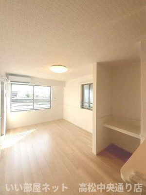 【居間・リビング】 | ザ・ビレッジグリーン福岡町Ⅱ