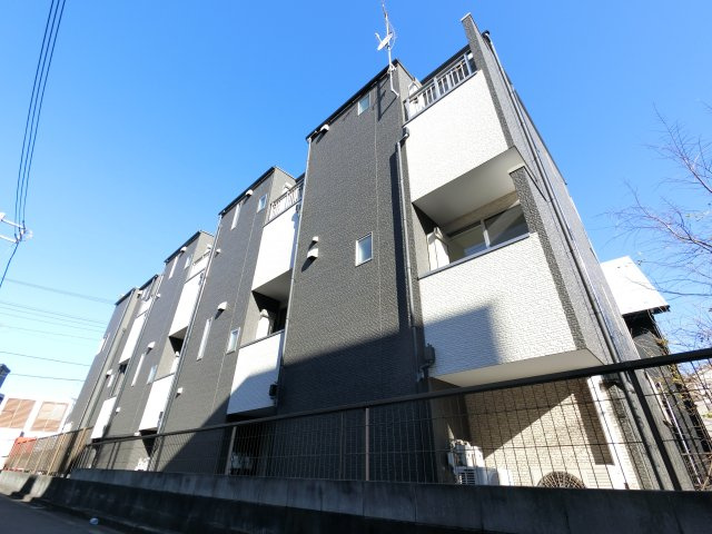 CB千葉ルティアの外観