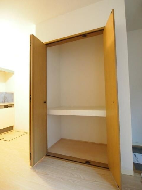 ジュネス香和Ｃ棟の収納|大きなものも収納できそうです