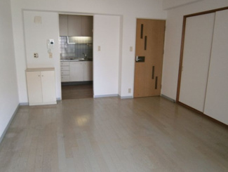 【居間・リビング】