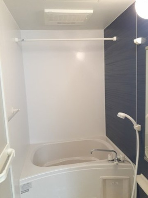 【浴室】 | ラ・ヴィーユ | ゆったり過ごせるお風呂です