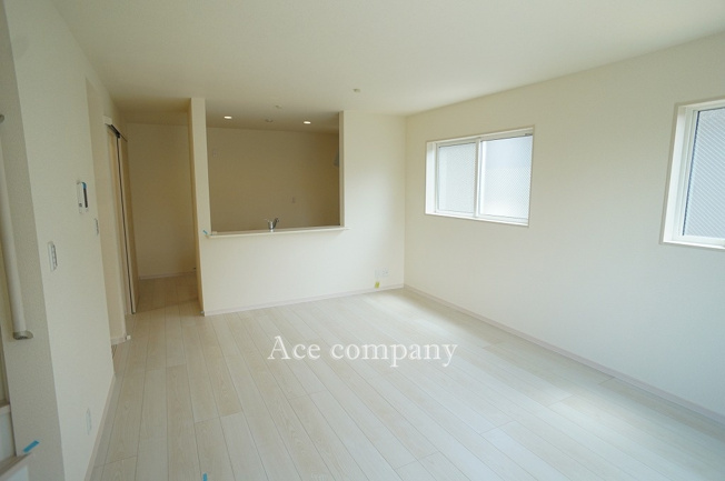 【居間・リビング】 | 東住吉区今川4丁目　【1号棟/全2棟】 | 【LDK：16帖】