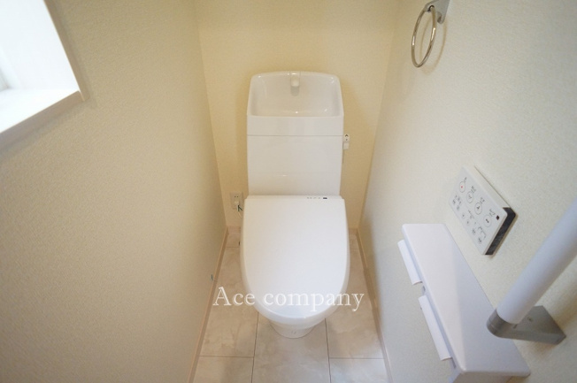 【トイレ】 | 東住吉区今川4丁目　【1号棟/全2棟】 | トイレは1階と2階の2ヶ所に完備♪ともに同形状のシャワートイレです☆