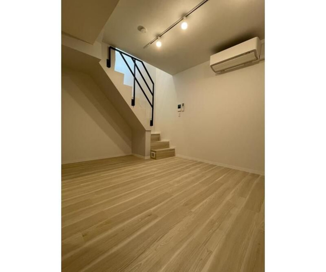 【内装】ＶＩＳＴＡ　ＭＡＧＯＭＥ 