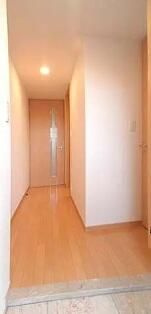 ルピナス大山グランドタワー・ｉステージの玄関