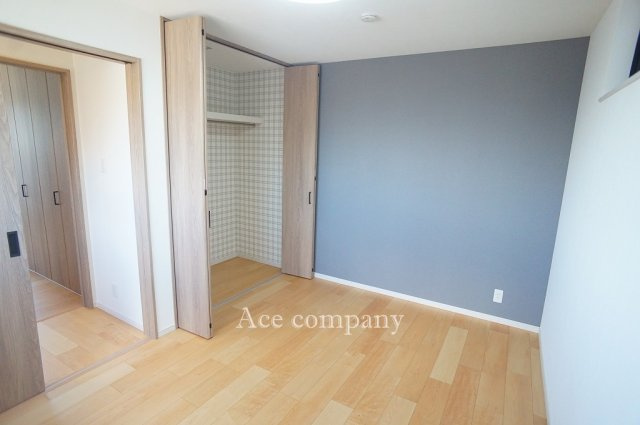【子供部屋】 | 東大阪市中小阪1丁目　【2号地/全2区画】 | 【3階：洋室6帖】クローゼット完備です♪
