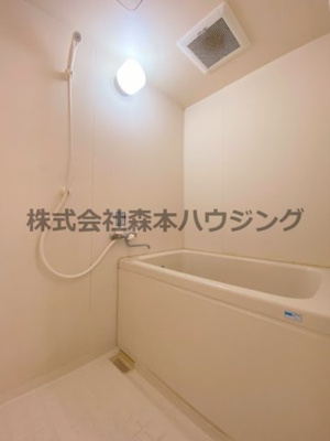 【浴室】 | 　シャトレヴェールA棟 | お風呂で日々の疲れを落としましょう