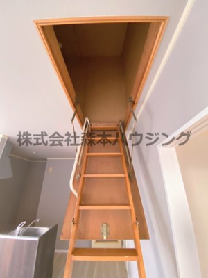 【収納】 | 　シャトレヴェールA棟 | 屋根裏収納があります