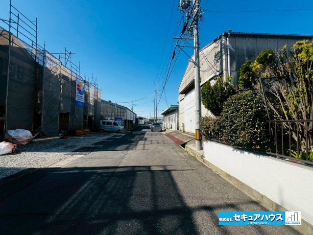 【同施工物件ご案内可能】刈谷市築地町二丁目　全5棟の前面道路含む現地写真|事前予約にて現地ご見学いただけます！お気軽にお問い合わせください♪
■株式会社　セキュアハウス■
住宅ローンに強く、知識、経験豊富なスタッフ在籍
お客様に寄り添い、ご成約後もサポート致します。