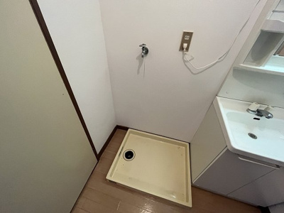 【設備】 | 高木ハイツ | 洗濯機置き場です