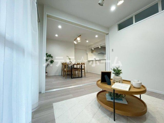 プレシオ野江の洋室|使い勝手のいい洋室です