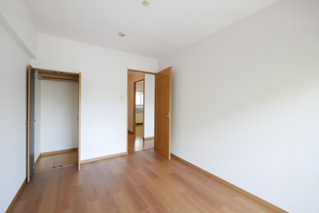 コート15の洋室